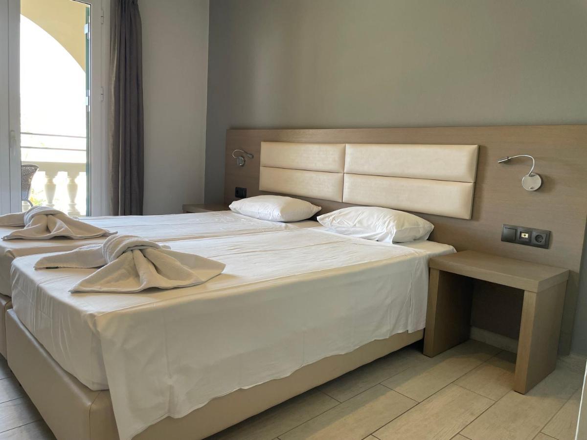 Olympia Hotel ลากานาส ภายนอก รูปภาพ