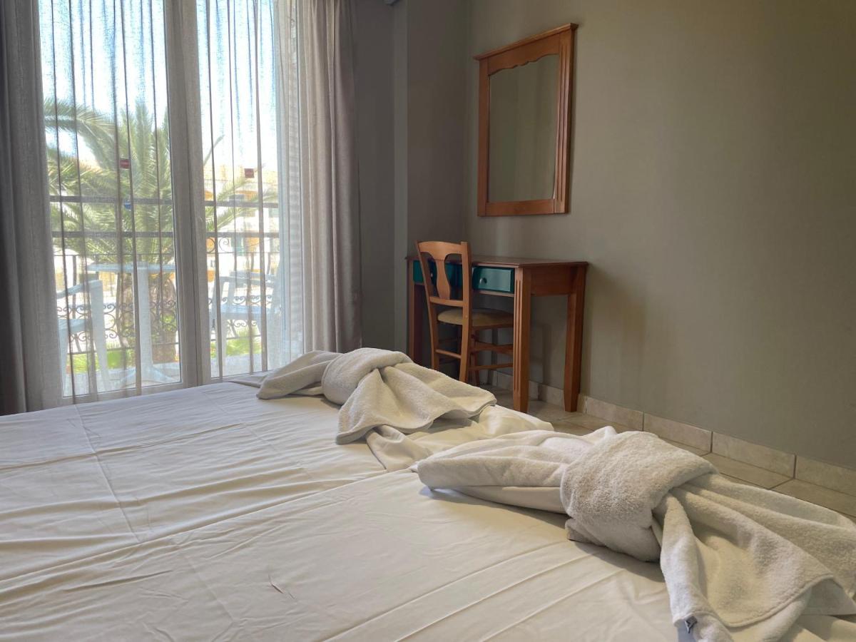 Olympia Hotel ลากานาส ภายนอก รูปภาพ