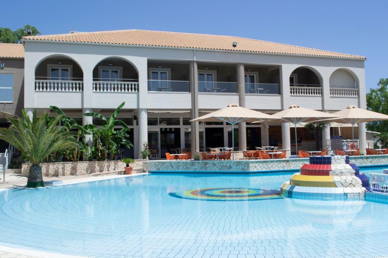 Olympia Hotel ลากานาส ภายนอก รูปภาพ